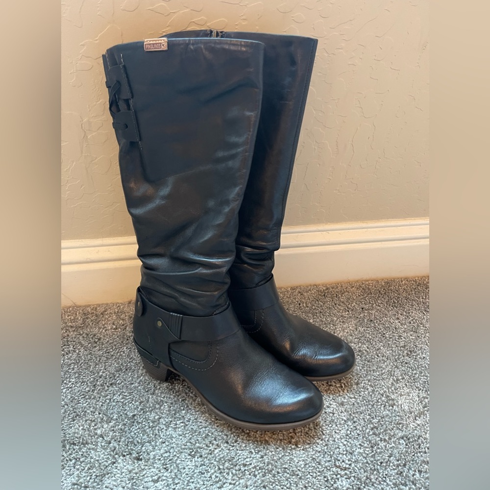 Black boc soft leather boots